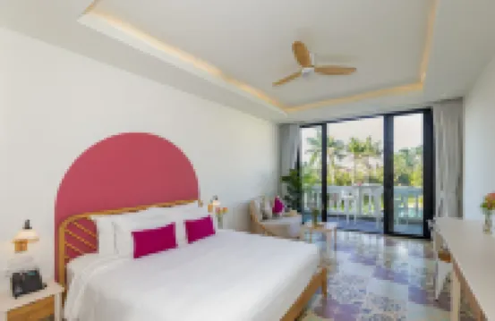 Moodhoian Riverside Resort & Spa