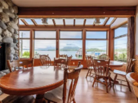 Whalers Guesthouse トフィーノのホテル