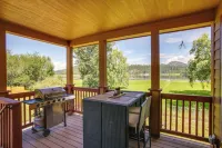 Newport Riverfront Home w/ Deck + Fire Pit! - 3 étoiles
