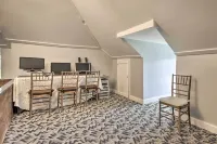 'Thomson Farm' Classic Home < 10 Mi to Vineyards! Hotel di Leesburg
