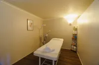 Anchorage Motor Lodge - spa