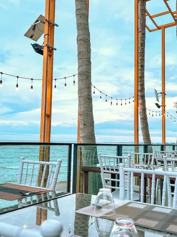 รูปภาพของEco Cozy Beachfront Resort Chaam