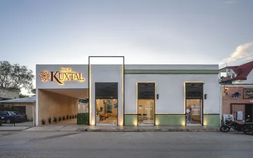 Hotel Kuxtal