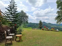 Tawan Ja Resort Hotels in Chan Thuek