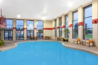 Baymont by Wyndham Grand Haven - Pools