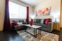 Downtown Camarillo*3 Resort like Pools*3 Fitness Ctrs*EVChargers*Gated*SelfChkIn