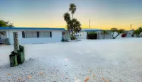 Floating Sea Cove Resort & Marina Hotels in Key Colony Beach