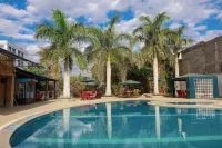 Crescent Resort And Conference Centre - Pools