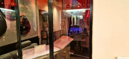 AKA Appart'Hotel " le Petit Coin de Lavaur" Отели в г. Фьяк