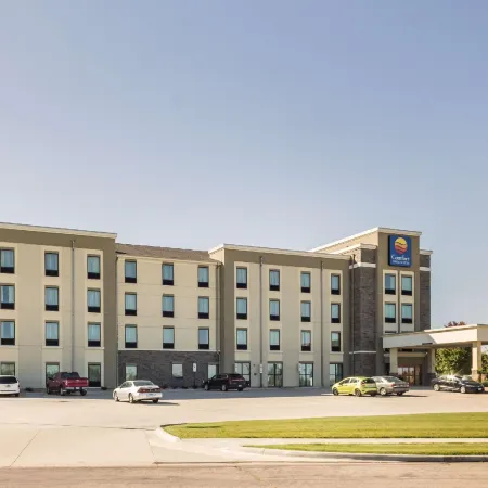Comfort Inn & Suites Avera Southwest