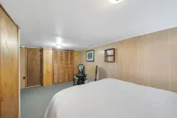 Sandpiper~ Water front on the Netarts Bay ~ unobstructed views. Sleeps 6