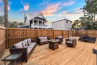 Juan Fine Day by Avantstay Sleeps 18 Heated Pool + Golf Cart