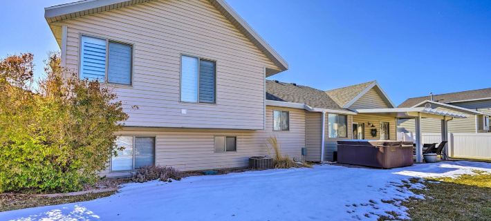 Woods Cross Vacation Rental w/ Hot Tub! Отели в г. Дэвис Каунти