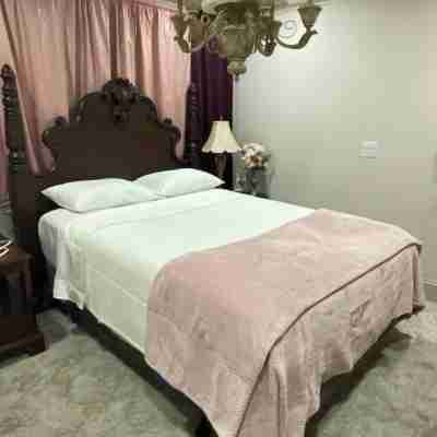The Mash Manor Rooms
