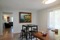 Cozy 2-bedroom stay in enchanting Smithfield with AC, WiFi Hotel a Smithfield