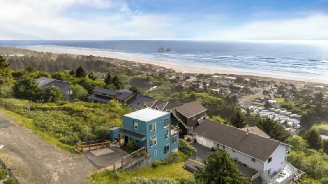 Blue Horizon by Avantstay 바다의 파노라마 전망 w / Entertainers Patio 락커웨이비치 호텔