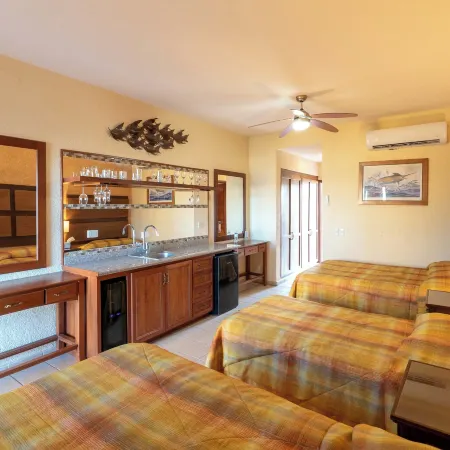 Hotel Playa Del Sol