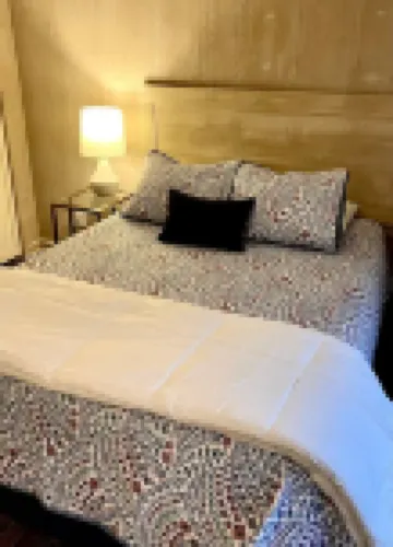 Effortless Modern Mountain Condo Retreat