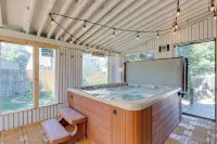 Spacious Aurora Retreat w/ Game Room + Hot Tub! - Homestays