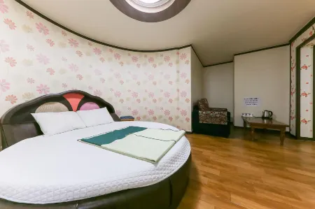 Geumsan Tomato Отели в г. Кымсан