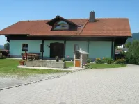 Comfortably furnished vacation apartment with panoramic views