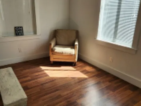 Cozy 1 bedroom cabin in peaceful Trinity Center with AC Hotels in Trinity County