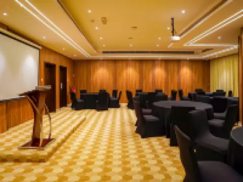 فندق الدقم اكسبرس فنادق في الدقم