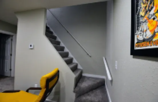 Short walk to river or downtown Kent.