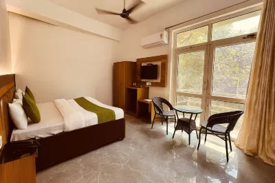 Yash House by JMD Group