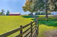 Spacious Home and Acreage, 16 Mi to Chattanooga - parking