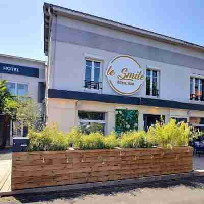 Hôtel Le Smile Hotel Exterior