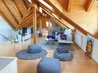 "SONNTAGSGLÜCK"-Premium Apartments Seekirchen: modern & spacious, pool area Hotels in Seekirchen Markt