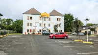 Premiere Classe Angers Sud - les Ponts de CÉ - parkir