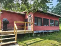 2 bedroom lakefront cabin on Crow Lake #6 Bull Moose Lodge