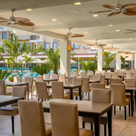 Side Aluna Hotel