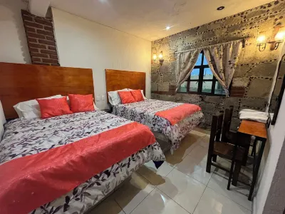 Sendero de San Francisco Hotel a 