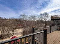 Downtown's Best View at Howdle's Retreat