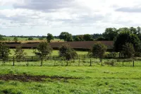 Garth Cottage-spacious family and dog friendly, two bedrooms both with ensuites.