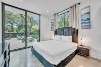 Wonderful Tropical Pool House North Miami - Brand New Construction Tulum Style -