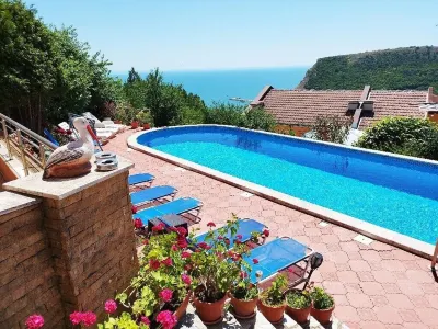 Fantastic views!10 min walking to the beach Hotels in 