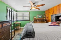 Coveted Lower Rattlesnake 2-Bedroom Gem—Now Offering Mid-Term Rentals!