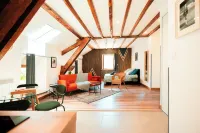 Studio 6 in city center with parking