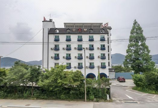 바다가 보이는 사이판 모텔