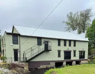 The Grant Hotel and Venue فنادق في Niles Charter Township