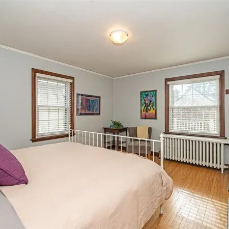 Historic Tudor Cottage - Cute 3 Bedroom Home