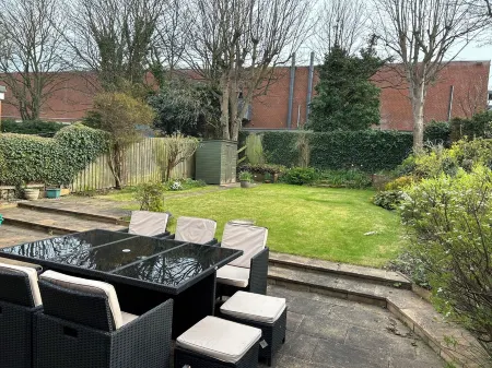 Bella's Beach House - less than 100m from the seafront in Whitley Bay!