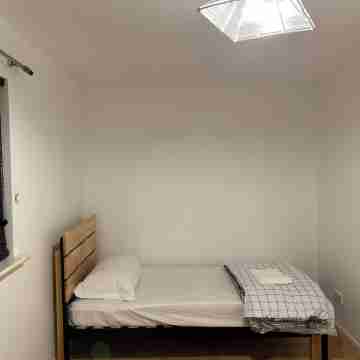 One-Bedroom Flat Close To Leagrave Train Station/Luton Airport Rooms