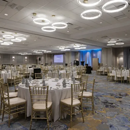 DoubleTree by Hilton West Edmonton