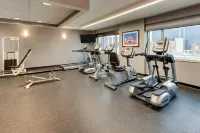 DoubleTree by Hilton St. Louis Forest Park - 4-Star