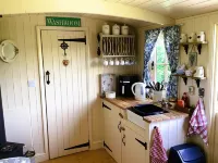 Lilly's Pad Hotels in Bude-Stratton